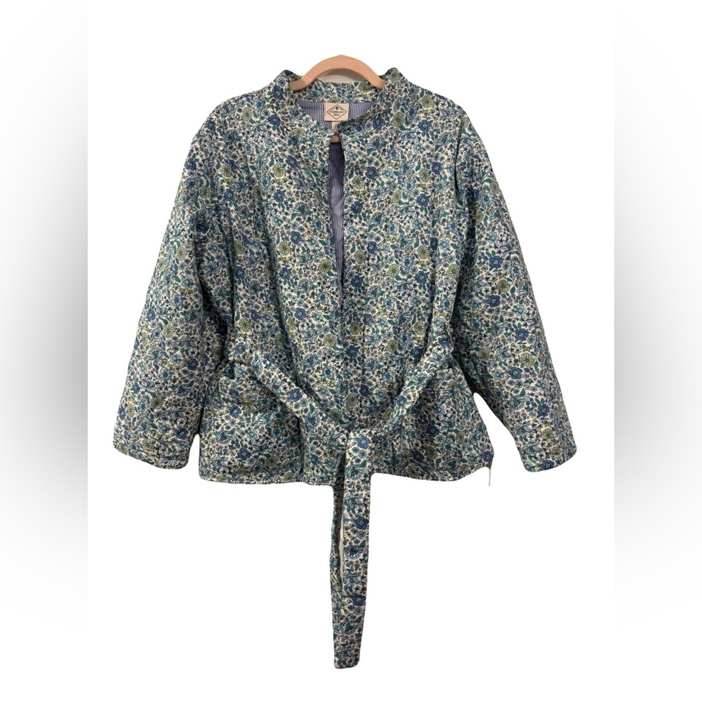 Women's Belted lightweight Floral Quilted
Jacket